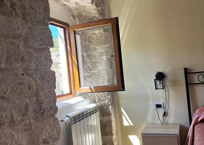 בית נופש Il Giardino Di Sant'eufemia סנט'אופמיה א מיילה